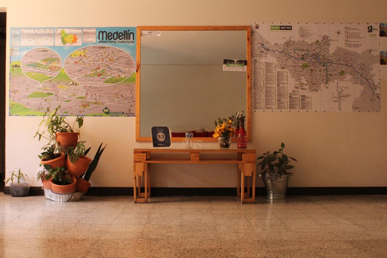 Hostal Paz Y Vida *